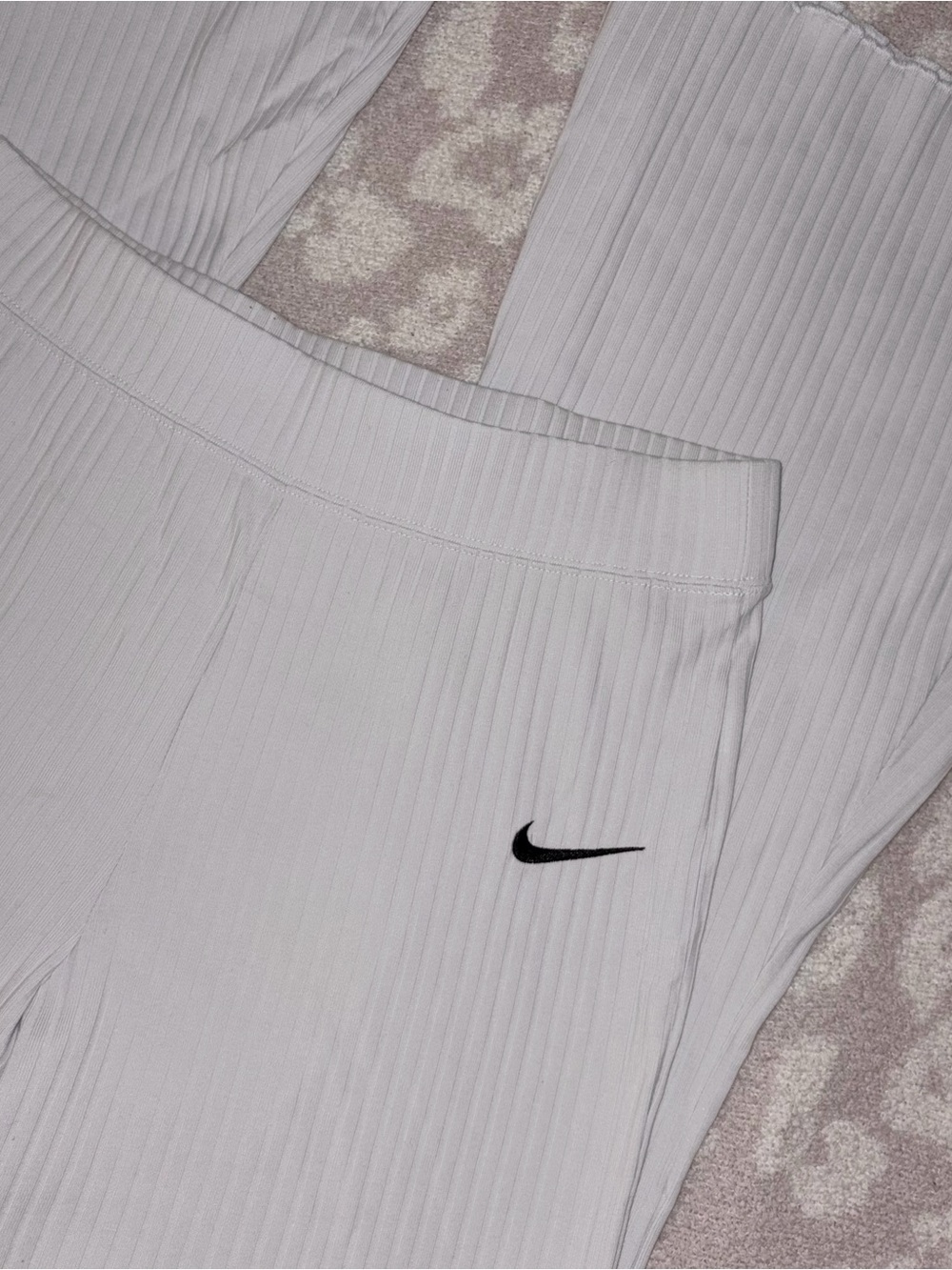 Nike ribbed flared jersey sweatpants in gray loungewear m - Picture 3 of 5